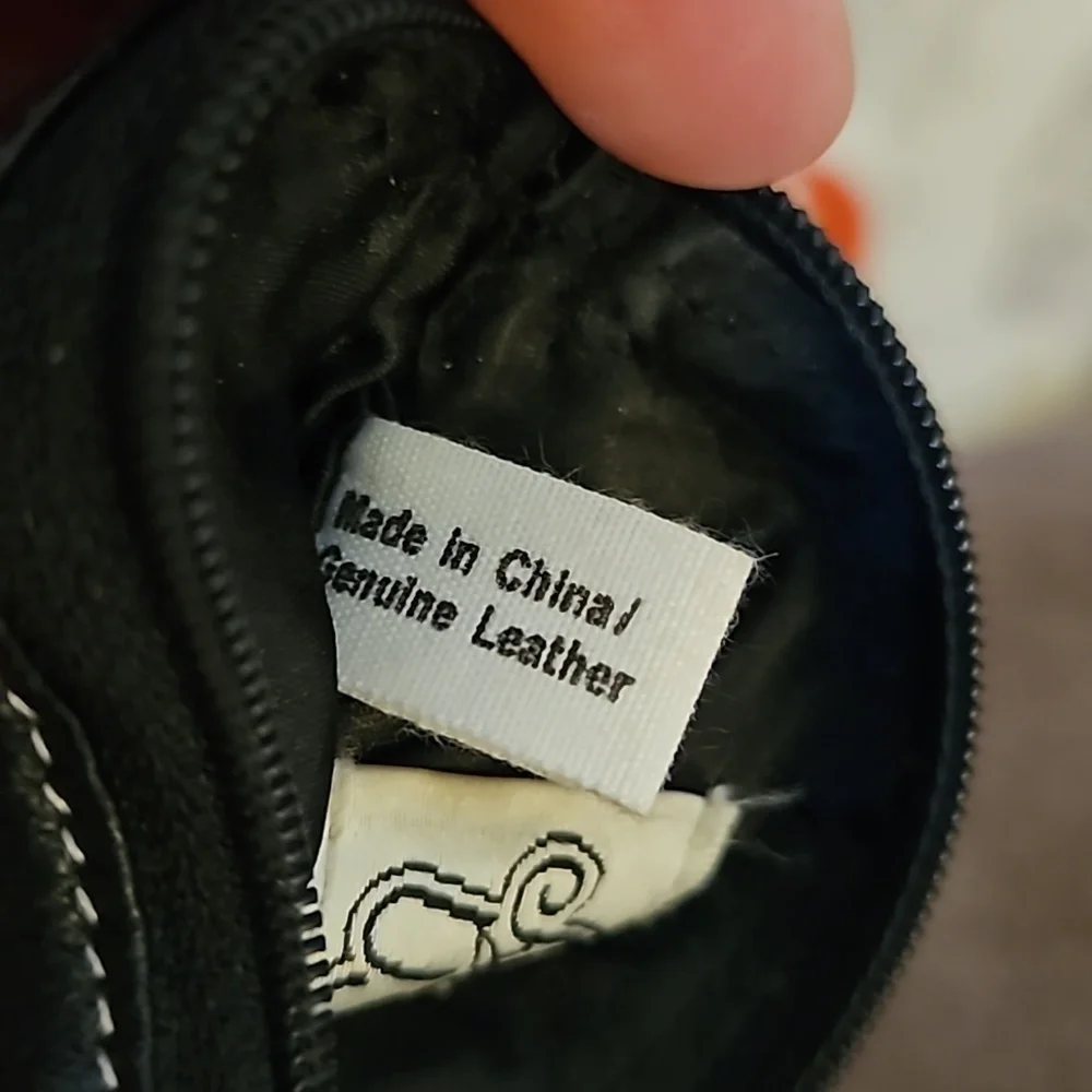 3/$30 VTG Black Leather Mini Folding Change Pouch
